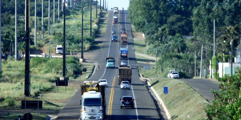 Movimentação-de-veìculos-nas-rodovías-Foto-Edemir-Rodrigues-6-730x425