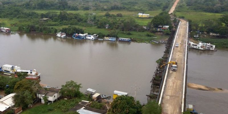 Paaso-do-Lontra-Iluninacao-Fto-Chico-Ribeiro-36-730x480