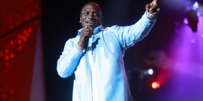 Akon fez de tudo para interagir com o público - Fotos: Roberto Filho