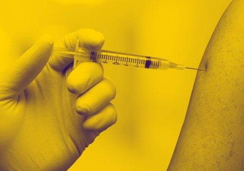 A vacinação é a forma mais importante de prevenção da febre amarela