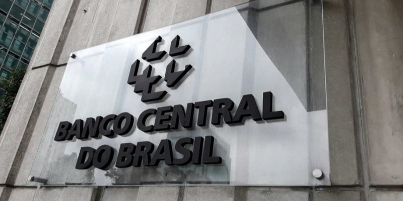 Estimativas para inflação e PIB de 2025 também subiram, diz BC