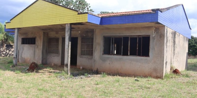Obras de CEINF paralisada, retrata o caos da educação infantil na capital