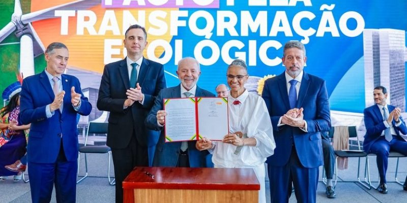 Barroso, Pacheco, Lula, Marina e Lira celebram pacto pelo meio ambiente