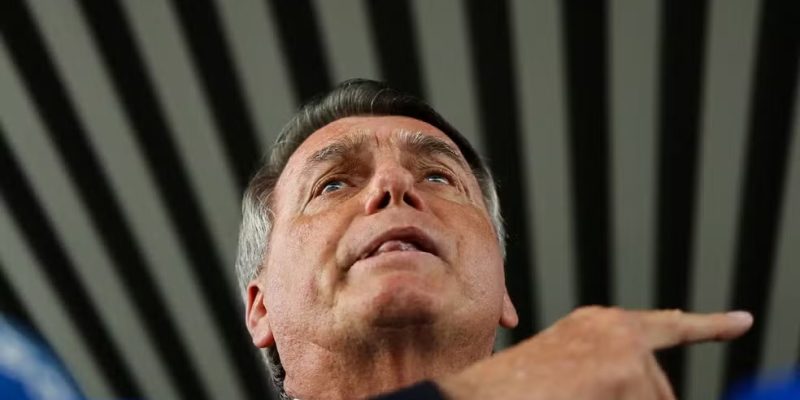 Bolsonaro dá entrevista após virar réu no STF — Foto: Ueslei Marcelino