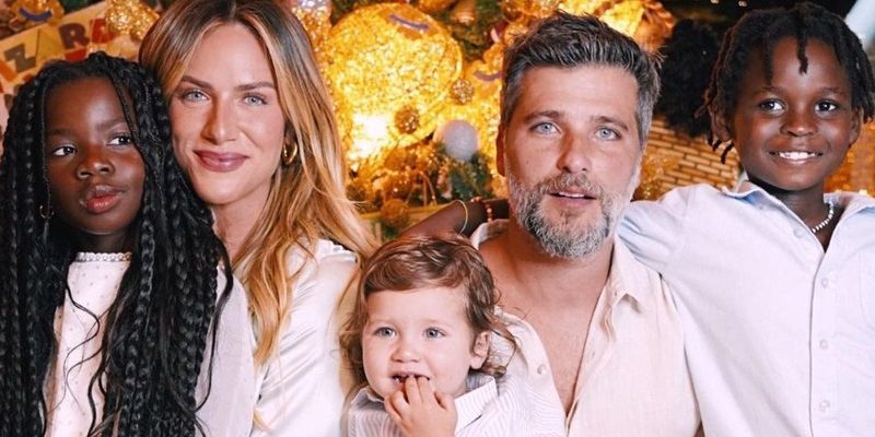 Bruno Gagliasso e Giovana Ewbank com os filhos - Instagram/@brunogagliasso