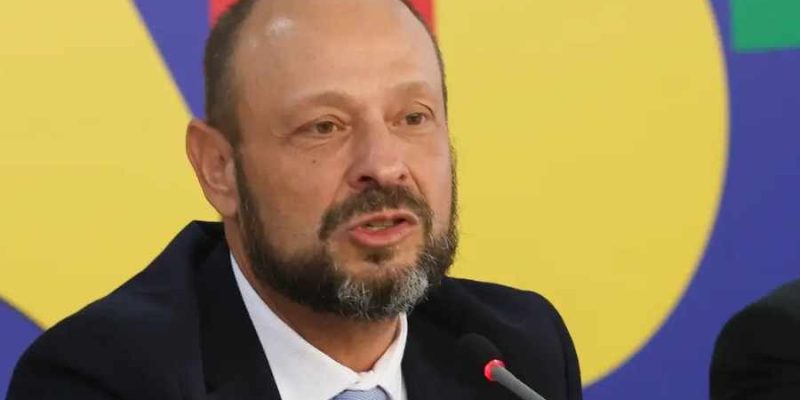 Gilberto Waller Júnior trouxe à tona números alarmantes sobre descontos indevidos