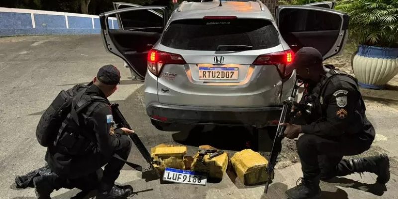 Polícia apreendeu drogas e armas durante operação no RIo
Foto: Divulgação/Polícia Militar