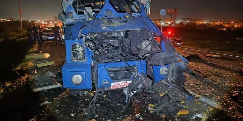 Criminosos explodem dois carros-fortes em rodovia no interior de SP
Foto: Reprodução/Redes Sociais