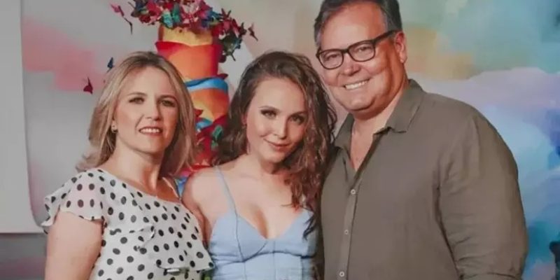 Larissa Manoela e pais
Foto: Reprodução/Instagram