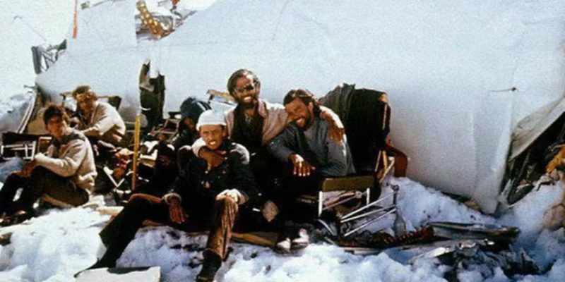 Filme que retrata o acidente aéreo conhecido como "a tragédia dos Andes"