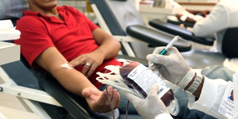 Doar sangue é um ato voluntário e que pode salvar até quatro vidas em uma única doação