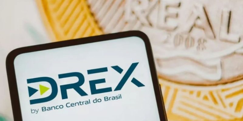 O Drex propõe a execução simplificada e segura de transações financeiras, entre elas a compra de ativos fixos e a negociação de dívidas
