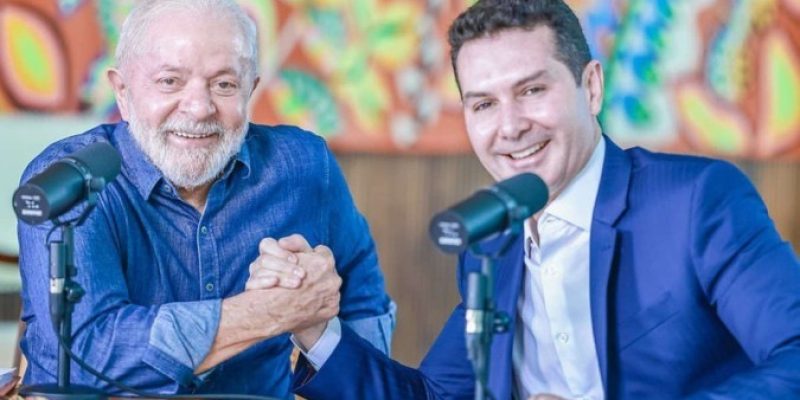 Lula e Jader Filho: até 2026, o governo pretende entregar 2 milhões de casas - (crédito: Ricardo Stuckert/PR)