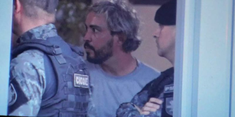Fabiano confessou o crime e acompanhou perícia na casa onde mora (Foto: Alex Machado)