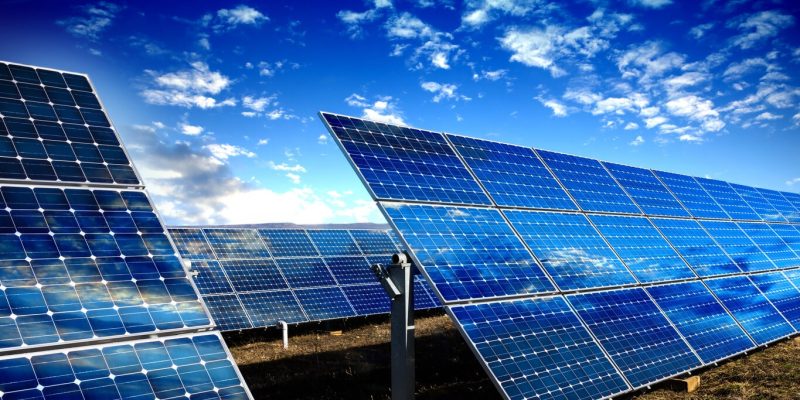 As usinas solares estão em franca expansão no Brasil