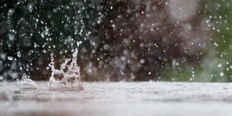 gota-de-chuva-caindo