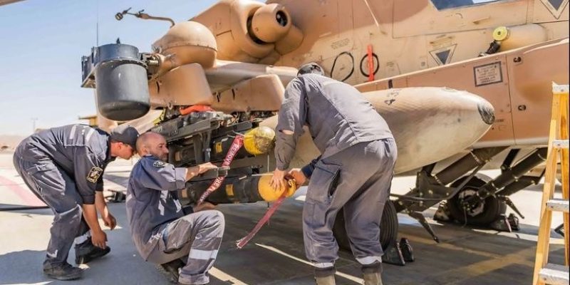 Hellfire tem 1,75 m de comprimento e pesa cerca de 45 kg
DIVULGAÇÃO/FORÇA AÉREA DE ISRAEL