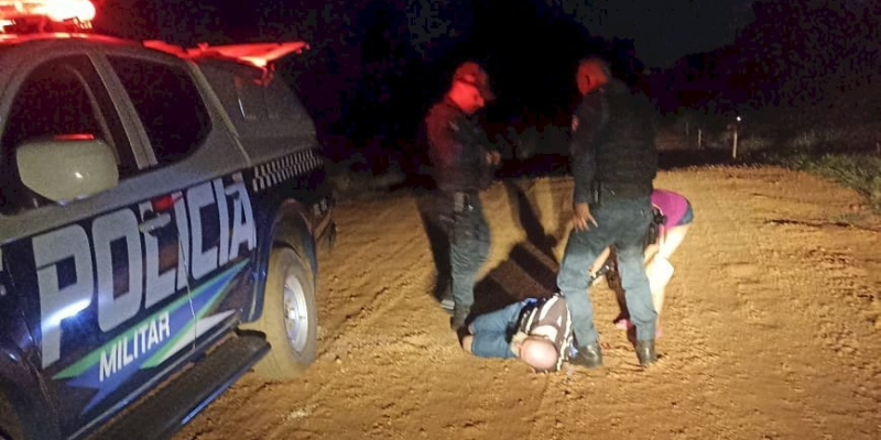 Momento em que autor de assassinato foi preso (Foto: Vale do Ivinhema)