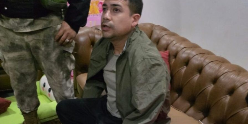 O ex-policial militar do Paraná José Mariano Guerrero Cremonezi, preso na fronteira (Foto: Divulgação)