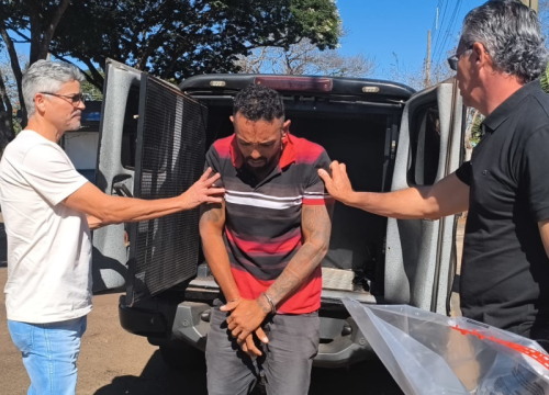 Reginaldo, preso na rodoviária da Capital, já está em Dourados (Foto: Leandro Holsbach)
﻿