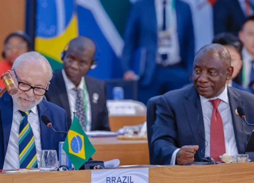 Pelas regras do bloco, os países convidados podem comentar os textos que os membros do G7 negociam