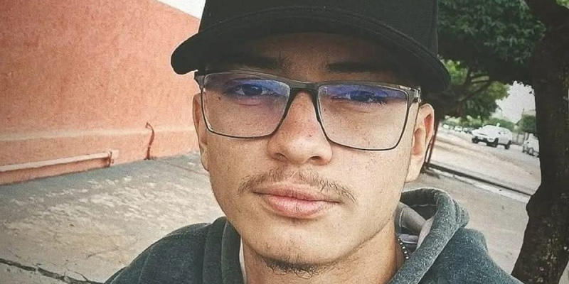 Breno Rocha, de 19 anos, morreu na noite deste domingo (16), em Rio Brilhante (Foto Divulgação)