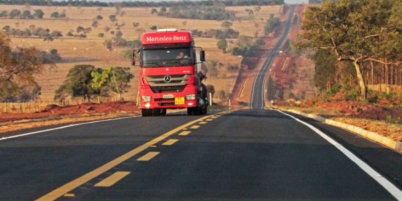 Programa foca na manutenção proativa, adequação a resiliência climática e segurança rodoviária