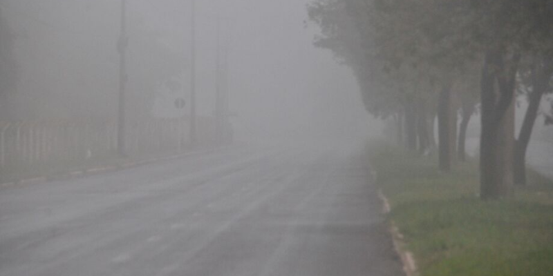 Frio e chuva deixam Campo Grande "escondida" em nevoeiro