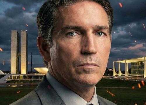 Jim Caviezel como Jair Bolsonaro em Dark Horse - Foto: Divulgação