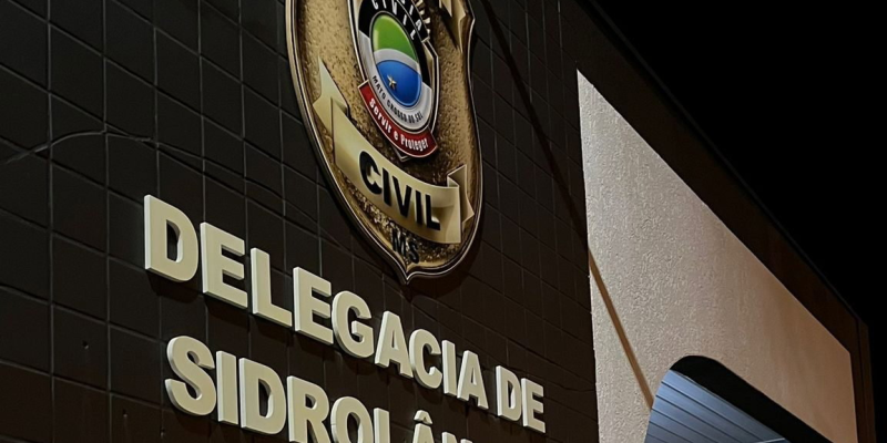 Acidente ocorreu na BR060; caminhoneiro teve ferimentos leves