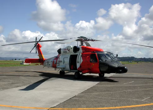 Helicóptero MH-60 Jayhawk da Guarda Costeira dos Estados Unidos. (Foto: Guarda Costeira dos EUA/Divulgação)