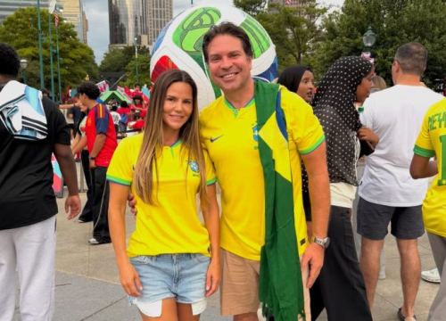 Alexandre Ramagem e a esposa Rebeca curtem a Copa nos EUA (Instagram / Rebeca Ramagem