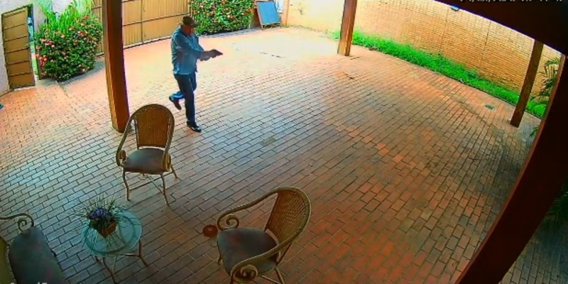 Vídeo do momento do crime cometido por Bernal. (Reprodução)