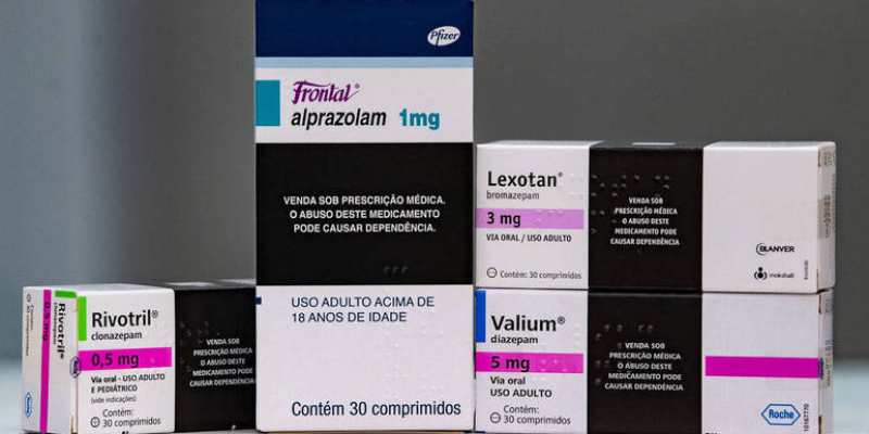 Fiscalização encontrou antibióticos e psicotrópicos guardados em depósito improvisado