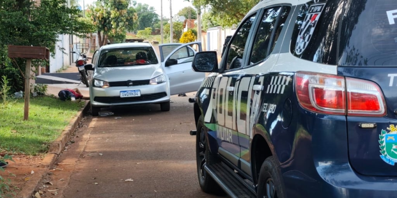 Polícia Militar na Rua das Orquídeas, local do confronto ocorrido ontem - Imagem - Arquivo/Leandro Holsbach