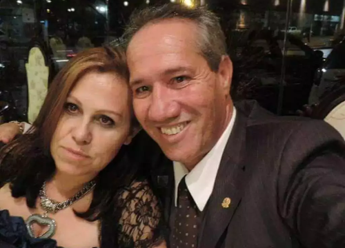 Zuleide com o marido e mandante do seu assassinato, Givaldo. (Foto: Reprodução/Facebook)