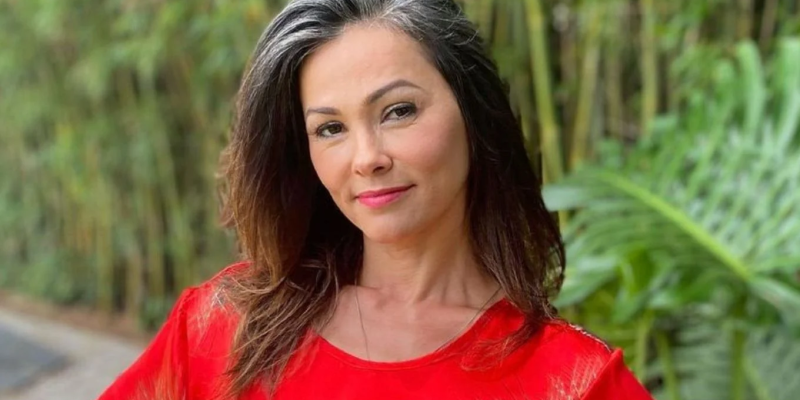Suzana Alves em foto publicada no Instagram: decisão de aposentar Tiazinha foi difícil