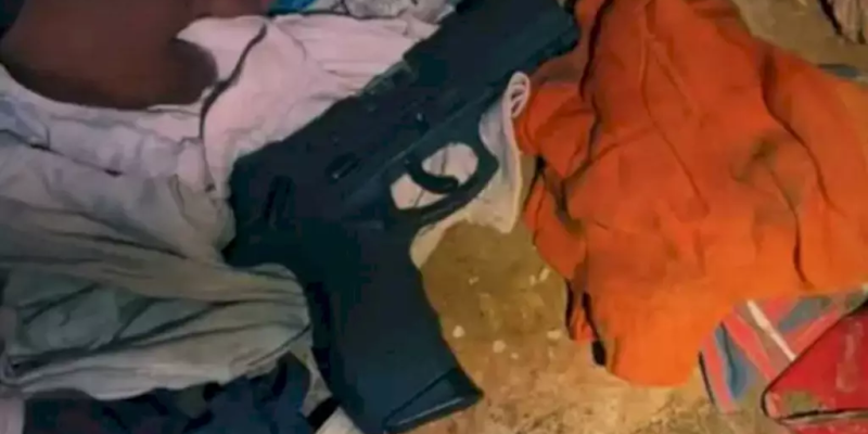 Local onde pistola foi encontrada durante investigação (Foto: Divulgação)