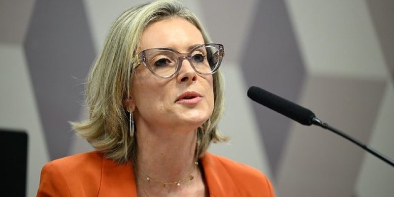 Fraude no INSS começou no governo Bolsonaro, diz defensora pública à CPMI.
Créditos: Reprodução redes sociais / TV Senado