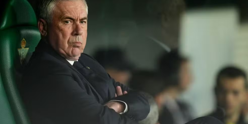 Ancelotti exige receber a multa rescisória — Foto: Jose Breton/Pics Action/NurPhoto via Getty Images