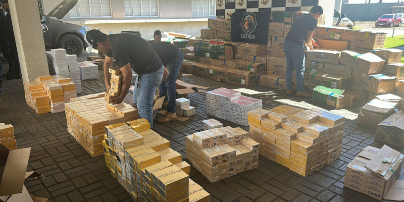 Carga de celulares foi avaliada em R$ 10 milhões (Fotos: Divulgação/Defron)
