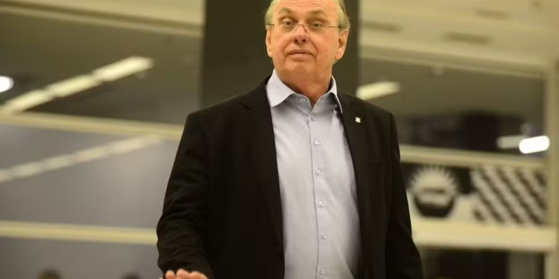 Osmar Stabile, presidente do Corinthians — Foto: Marcos Ribolli