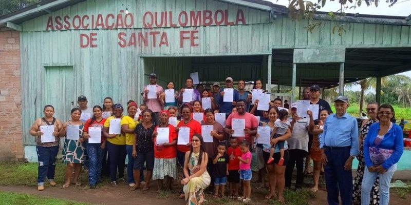 Famílias se reúniram na quarta-feira (3) para definir projeto das novas casas. Foto: Incra/RO