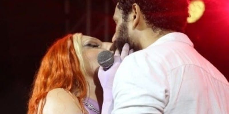 Diego Martins e Amaury Lorenzo trocaram beijos em evento no Rio - Imagem - Roberto Filho