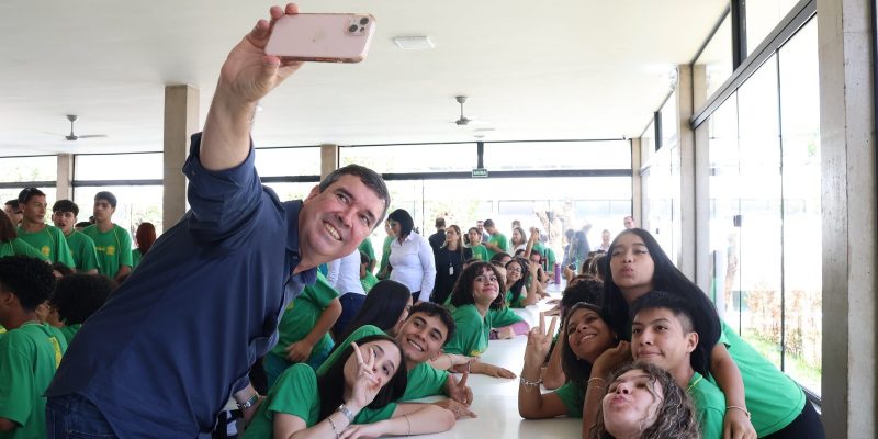 Entrega de kits esportivos as escolas estaduais em Campo Grande – Fotos:  Álvaro Rezende