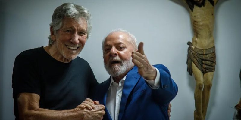 Roger Waters e Lula — Foto: Brenno Carvalho