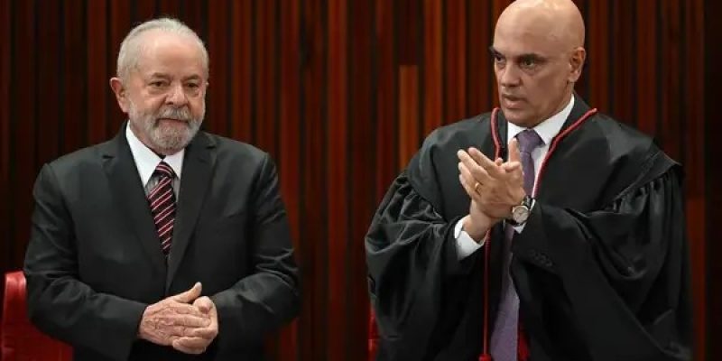 O presidente Lula e o ministro Alexandre de Moraes — Foto: Divulgação/TSE