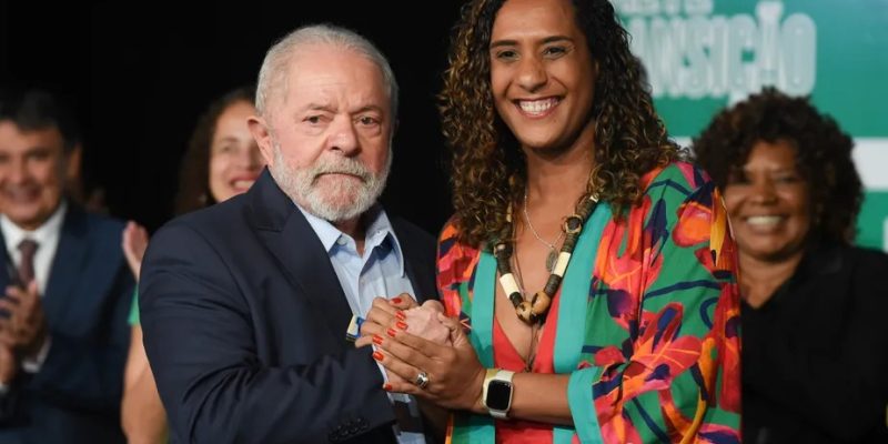 Lula e a ministra de Igualdade Racial, Anielle Franco - (crédito: Marcelo Camargo/Agência Brasil)