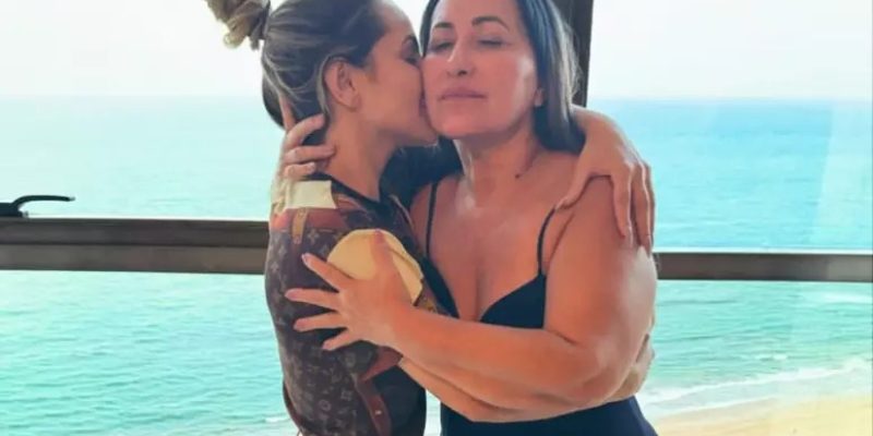 Deolane ao lado da mãe, Solange Bezerra
Foto: Reprodução/Instagram/Deolane Bezerra
