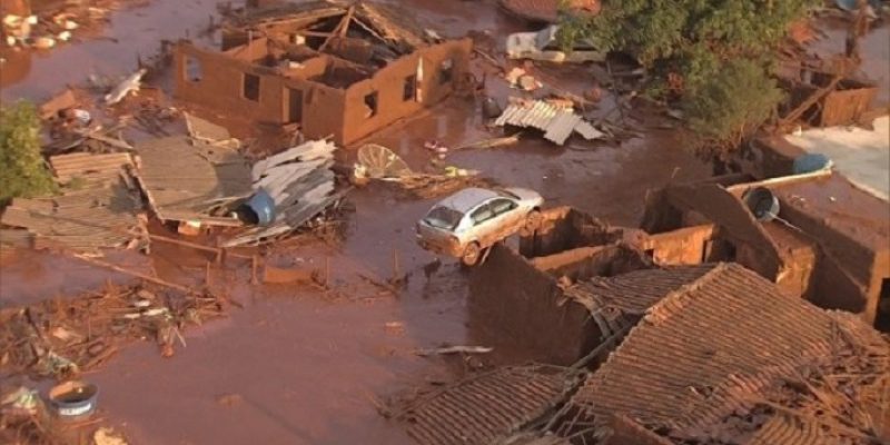 Tragédia ocorreu em novembro de 2015, quando a barragem da Samarco se rompeu e liberou uma avalanche de rejeitos